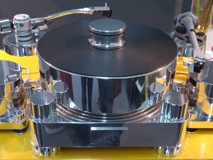 TRANSROTOR Massimo turntable at Munich High End 2018