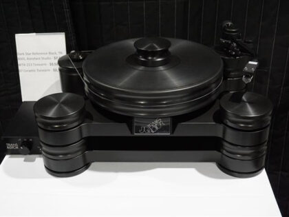 TAVES 2017 Transrotor Dark Star Reference Turntable with TR800s and Konstant Power Supply